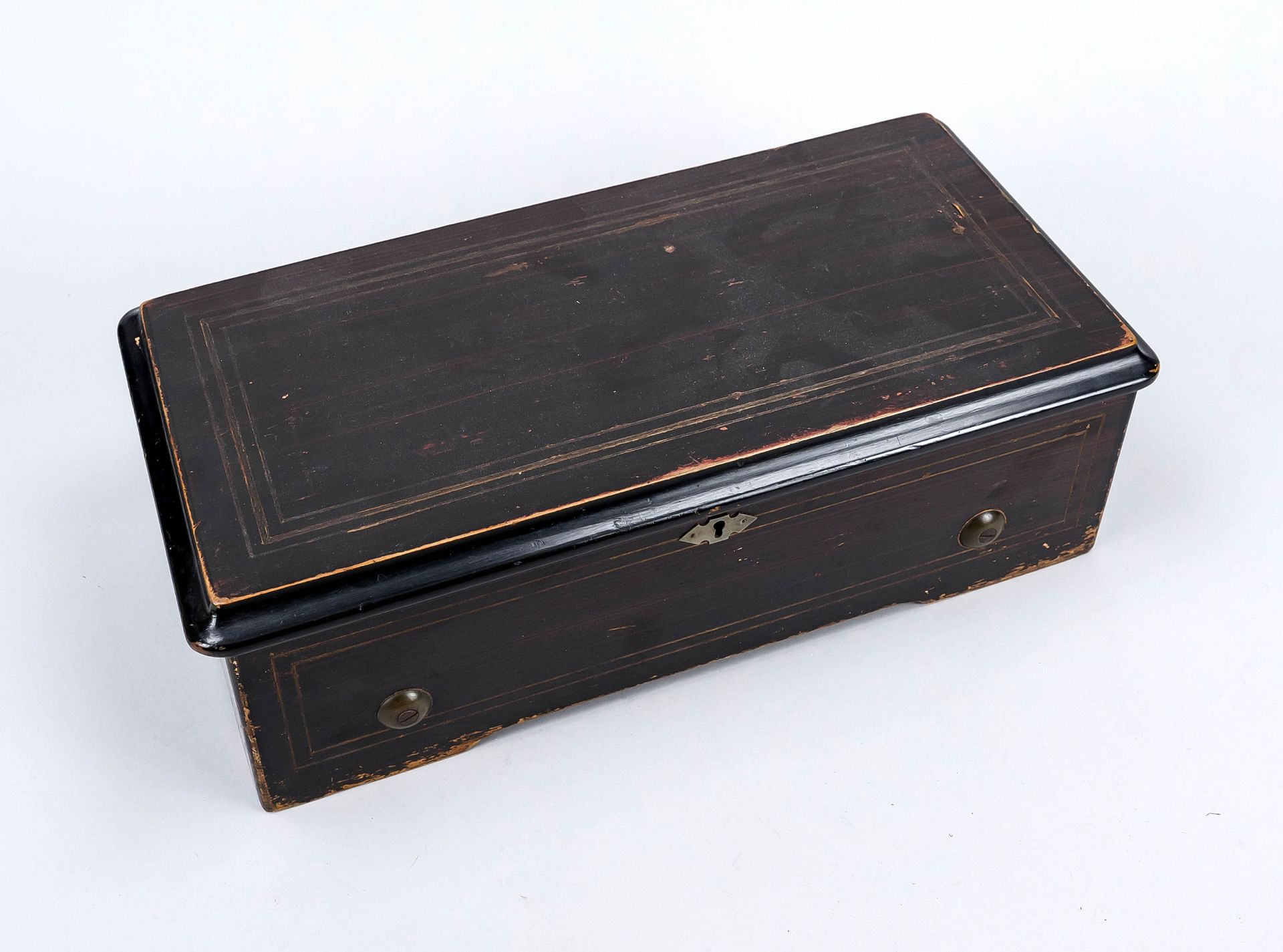 Music box, late 19th century, wooden box with wood painting and black lacquer. Comb complete, - Image 2 of 2