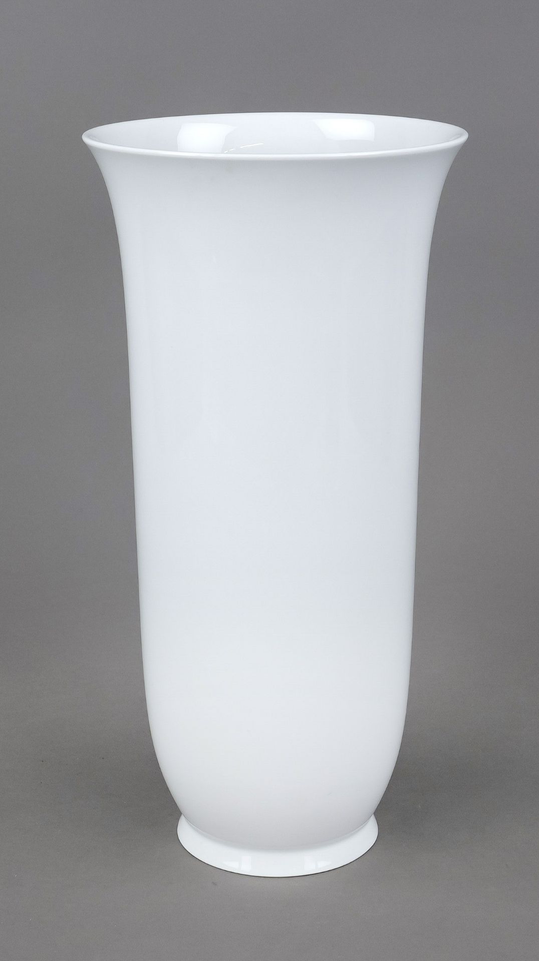 Vase, KPM Berlin, mark after 2000, 1st choice, white, shape Flora, designed by Siegmund Schütz in