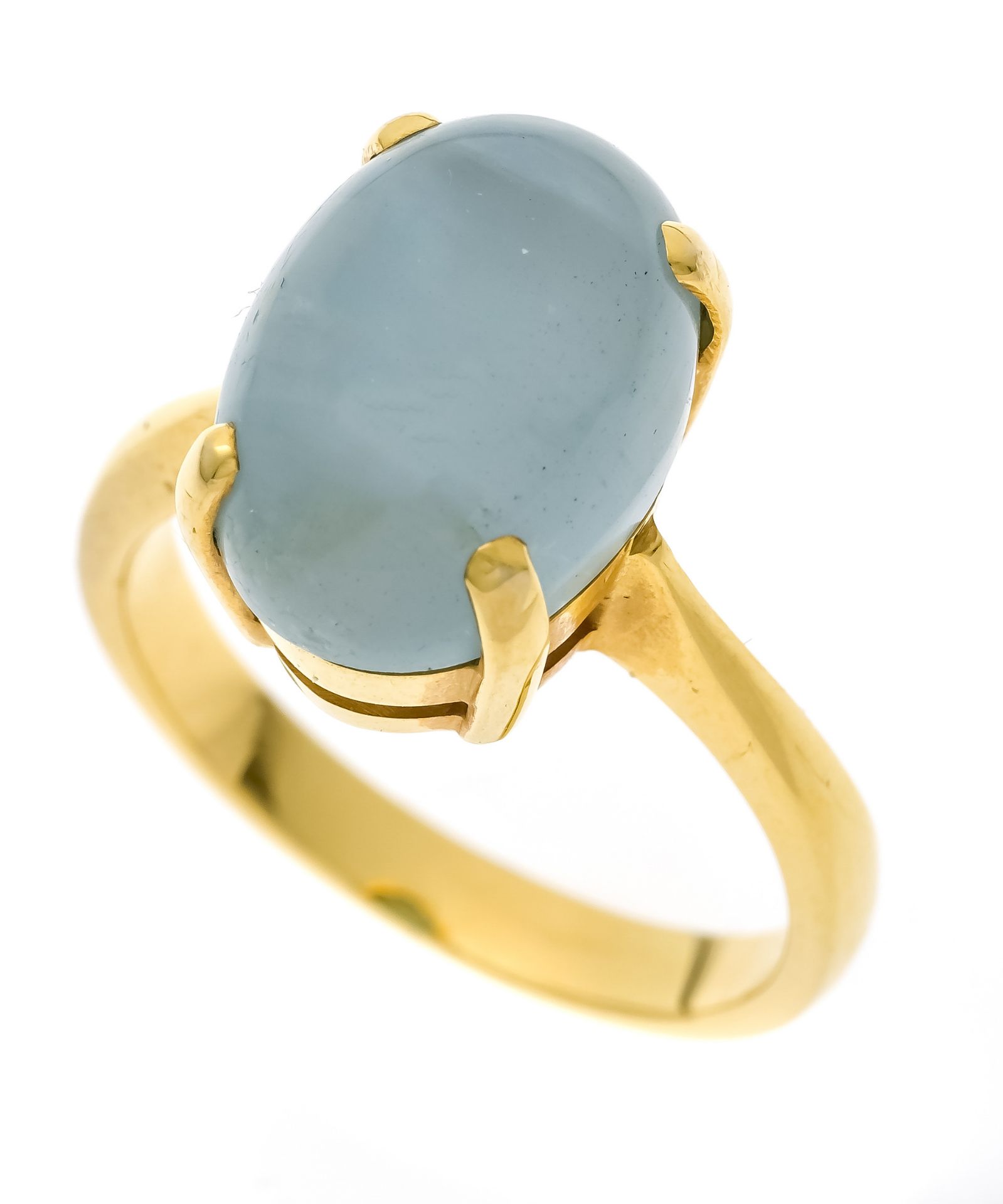 Aquamarine ring GG 750/000 unstamped, tested, with an oval aquamarine cabochon 13.9 x 10.0 mm in a