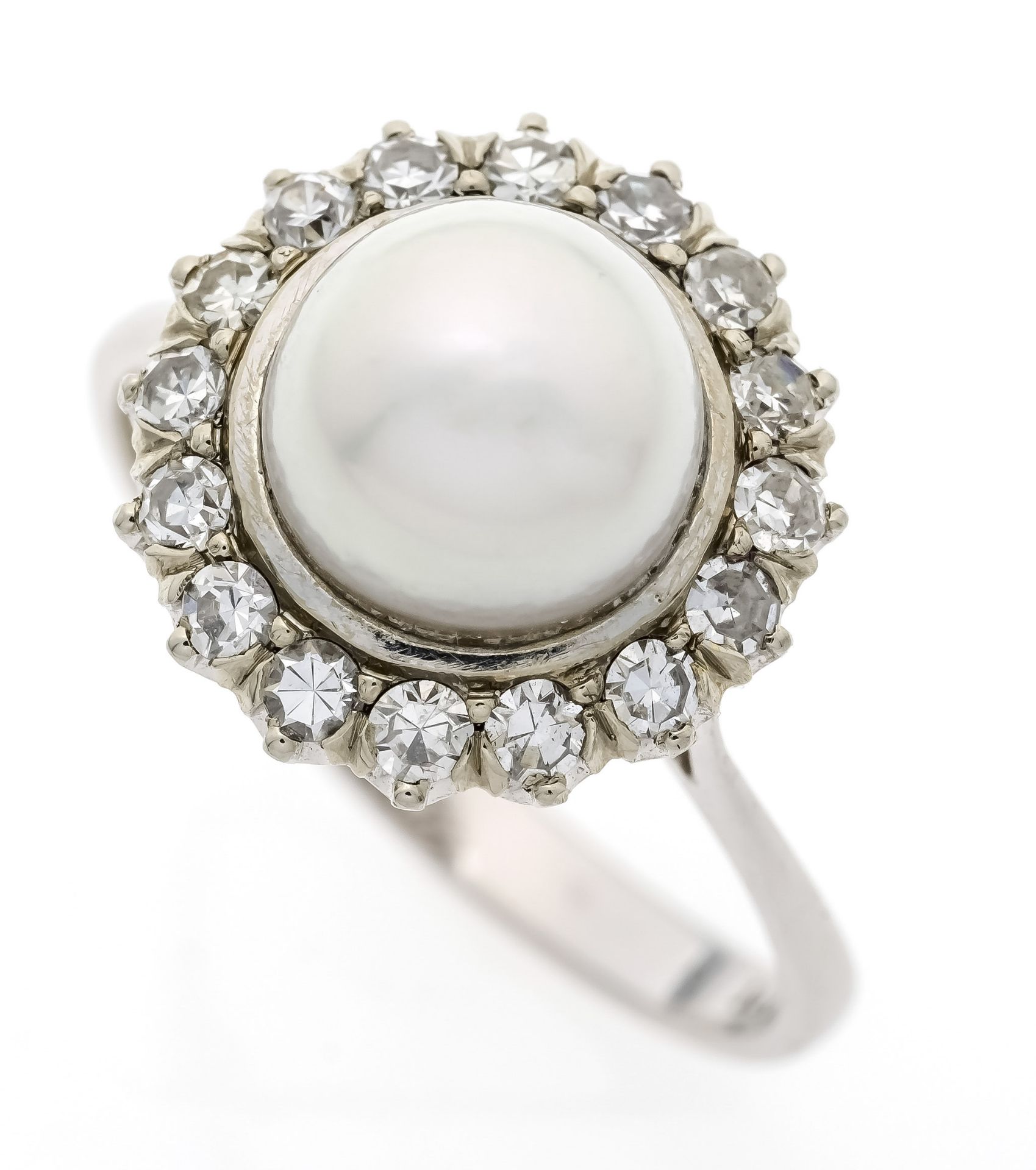 Akoya diamond ring WG 750/000 with a white Akoya pearl 8 mm and 16 octagonal diamonds, total 0.56 ct