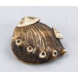 Netsuke in the shape of a shell (Awami), Japan 19th century (Meiji), bone, signed, d. 4 cm