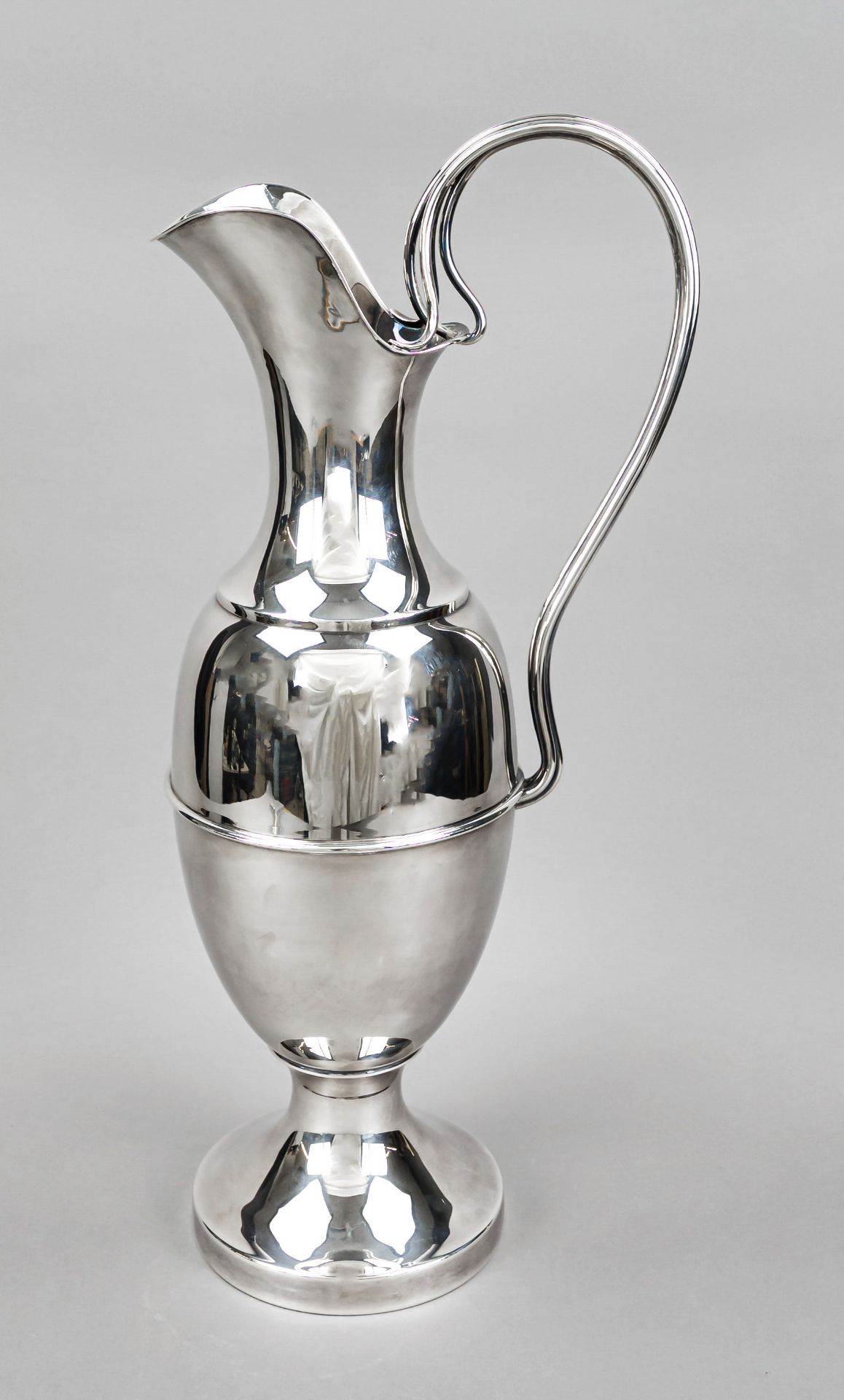 Very large jug, German, 20th century, master's mark Otto Wolter, Schwäbisch Gmünd, sterling silver