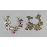 Zwei Vintage Modeschmuck Bettel