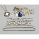 Mixed lot of silver jewelry, varying degrees of fineness, some with coloured stones, necklaces,