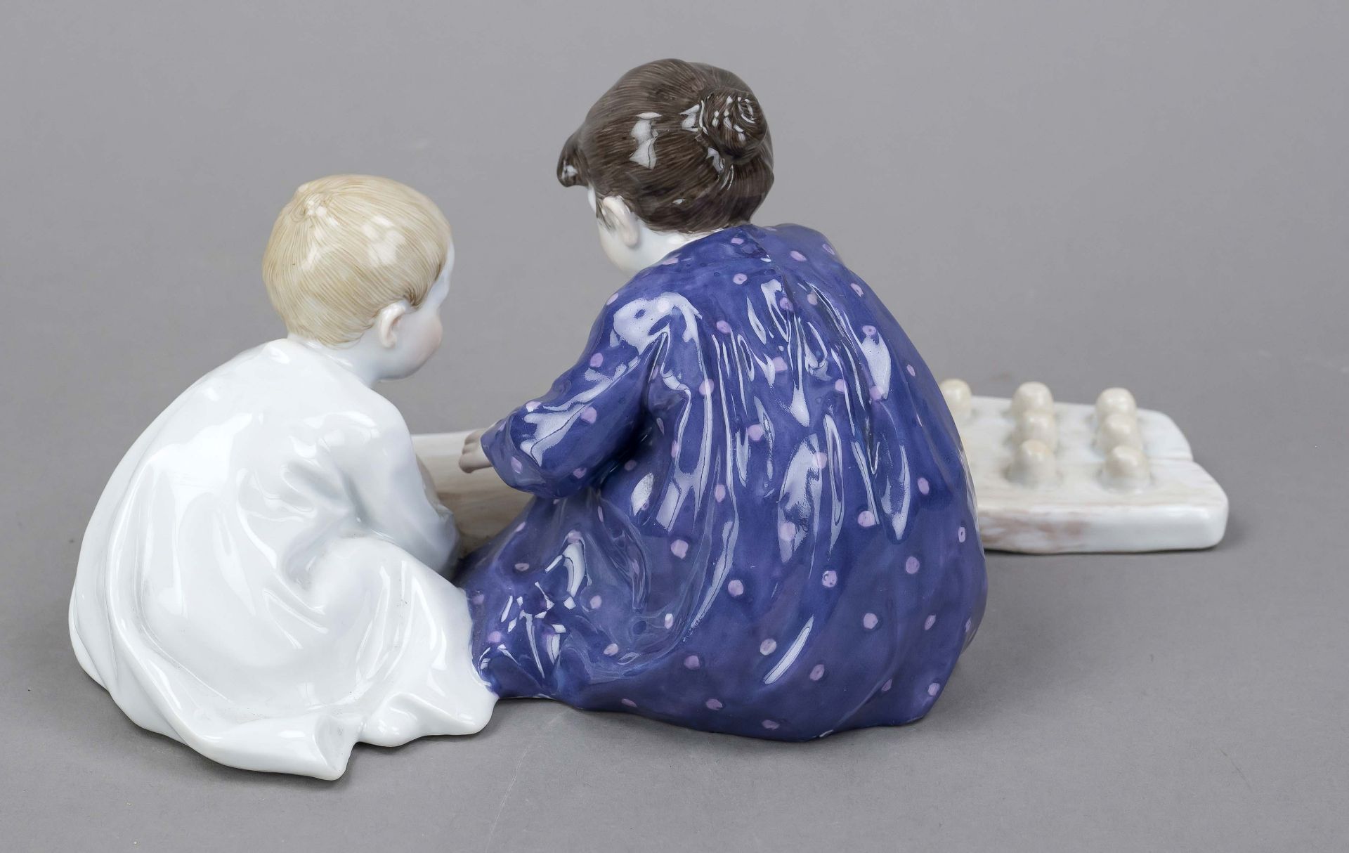 Art Nouveau figurine group, Two children, baking sand molds, Meissen, Knauff Schwerter 1850-1924, - Image 2 of 4