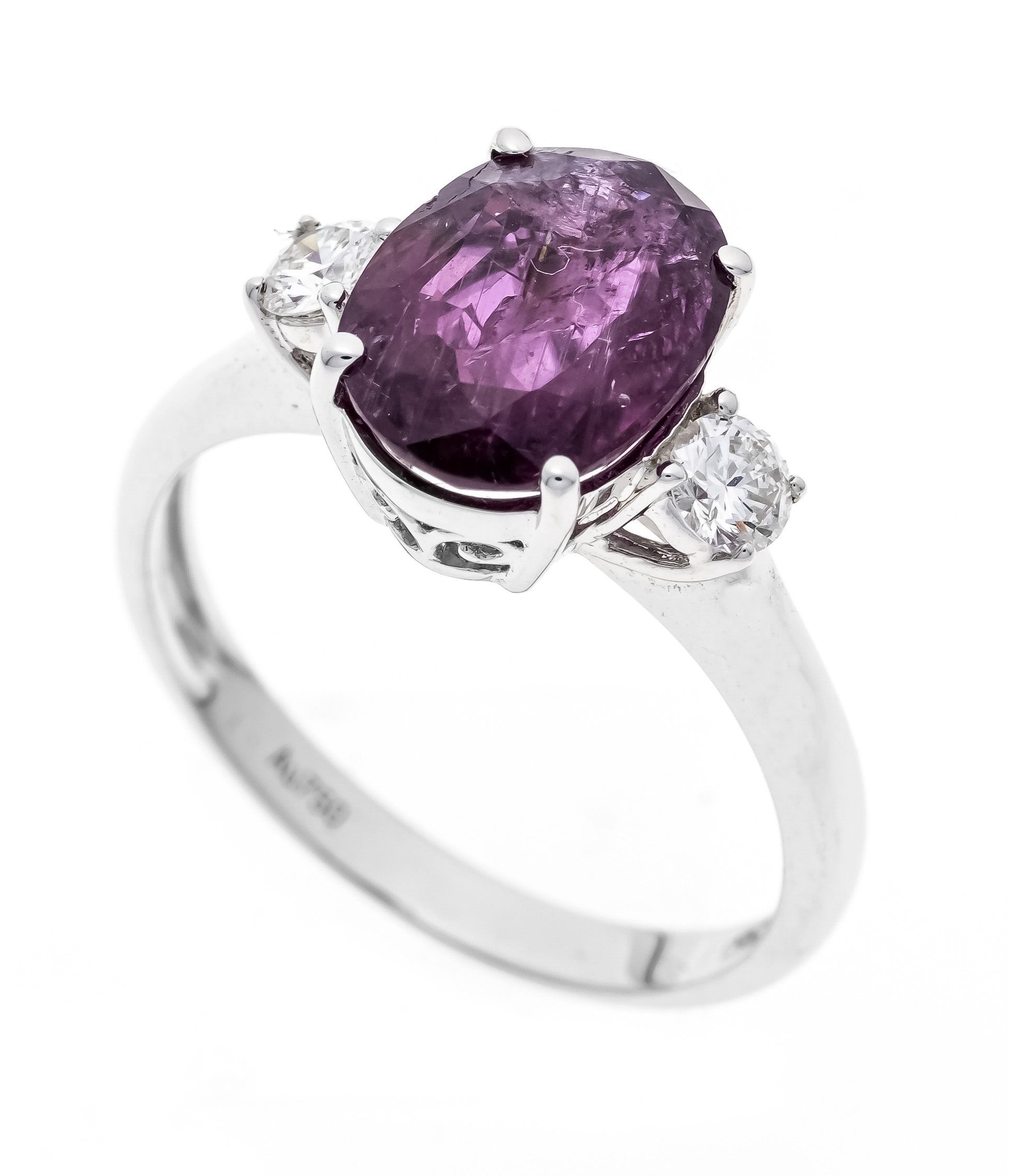 Ruby-brilliant ring WG 750/000 with an oval faceted ruby 1.67 ct darker red, translucent, 7.24 x 6.