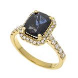 Sapphire-brilliant ring GG 750/000 with a cushion-cut faceted sapphire 2.98 ct, in a luminous dark