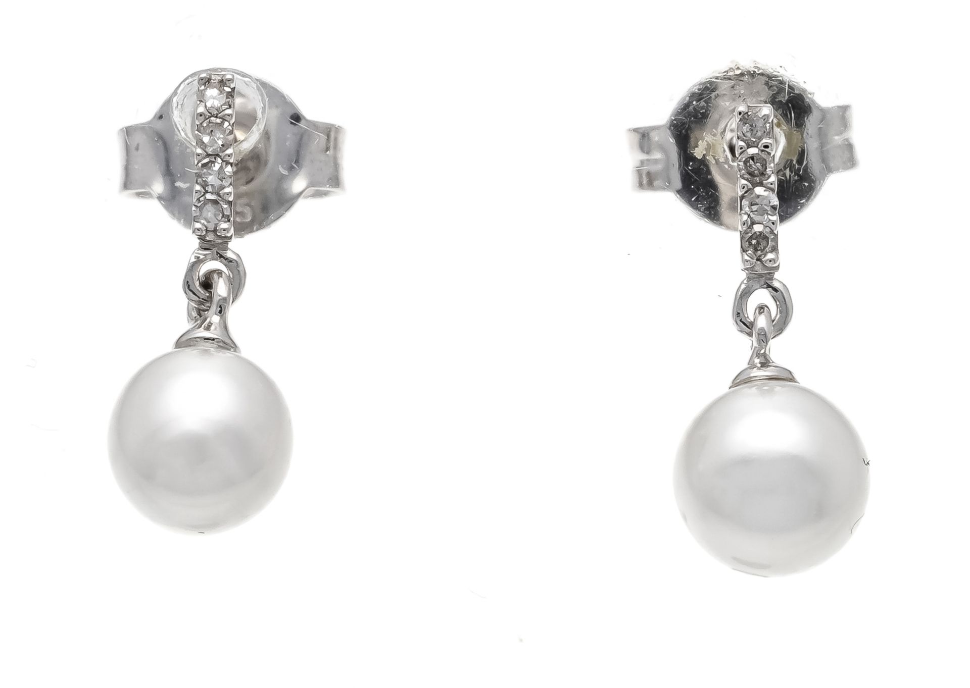 Akoya ear studs WG 585/000, each with an Akoya cultured pearl 6 mm and 8 octagonal diamonds, total