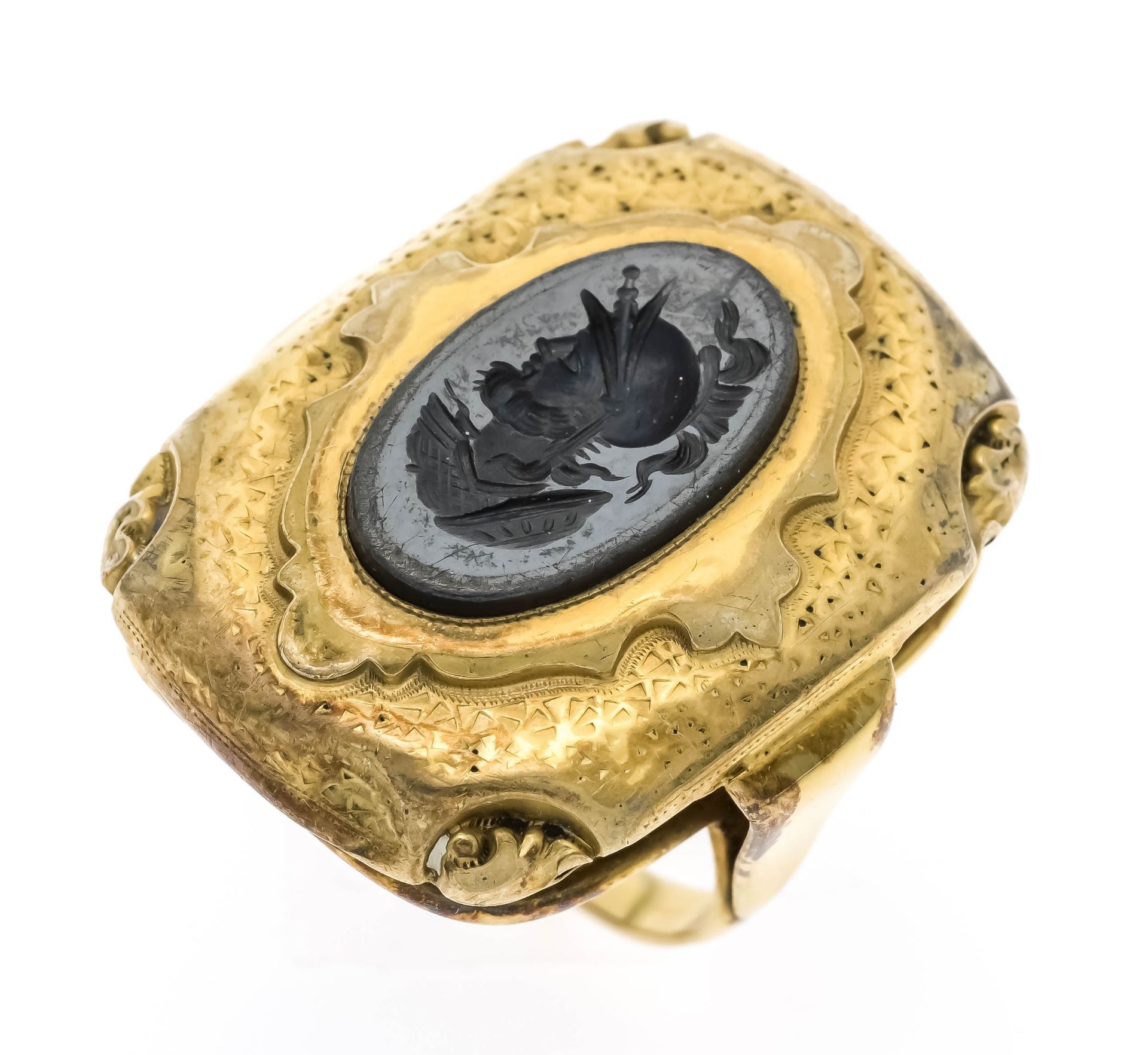 Foam gold ring GG 550/000 unmarked, tested, with an oval hematite 15 x 9 mm, finely cut with a