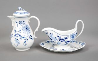 Coffee pot and saucière, Meissen, 1x Knaufschwerter 1850-1924, 1x mark after 1934, 2nd choice, shape