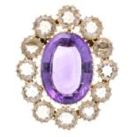 Amethyst brooch GG 585/000 with brooch silver-gilt, unstamped, tested, set with an oval faceted