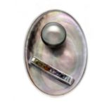 Tahitian pearl multicolor lapel pin WG 750/000 with a grey Tahitian pearl 9 mm with very good lustre