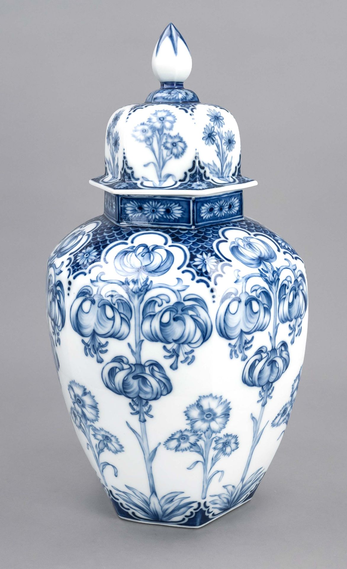 Lidded vase, Meissen, Knaufschwerter mark 1850-1924, 2nd choice, hexagonal lidded vase, painted