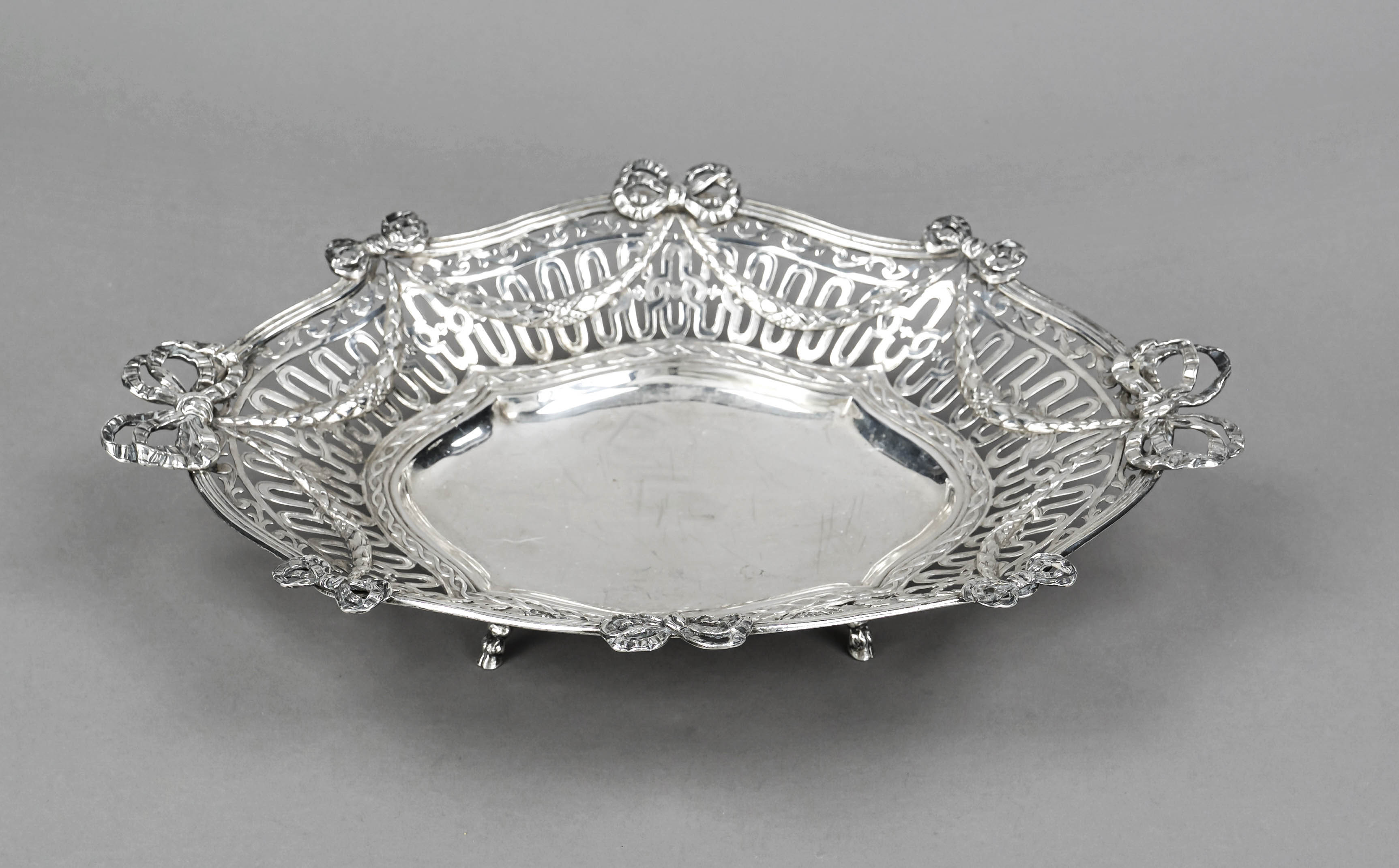 Oval openwork bowl, German, 19th century, Augsburg hallmark, hallmarked silver, on 4 hoof feet