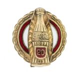 Small Coca Cola motif brooch, GG 585/000 and brisur doublé, with red and white enamel, brooch