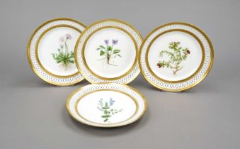 Four plates, Bing & Gröndahl, Copenhagen, 20th century, 1st and 2nd choice, open-worked rim, wide
