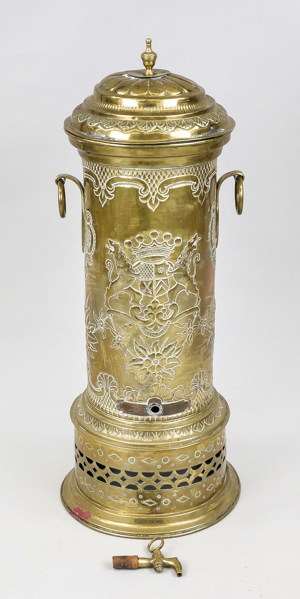 Large water dispenser/samovar, 19th century, embossed sheet brass, cylindrical shape, removable