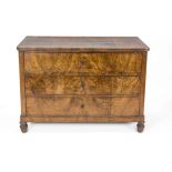 Biedermeier chest of drawers, circa 1840, walnut root wood, 3-tier body with rounded corners,