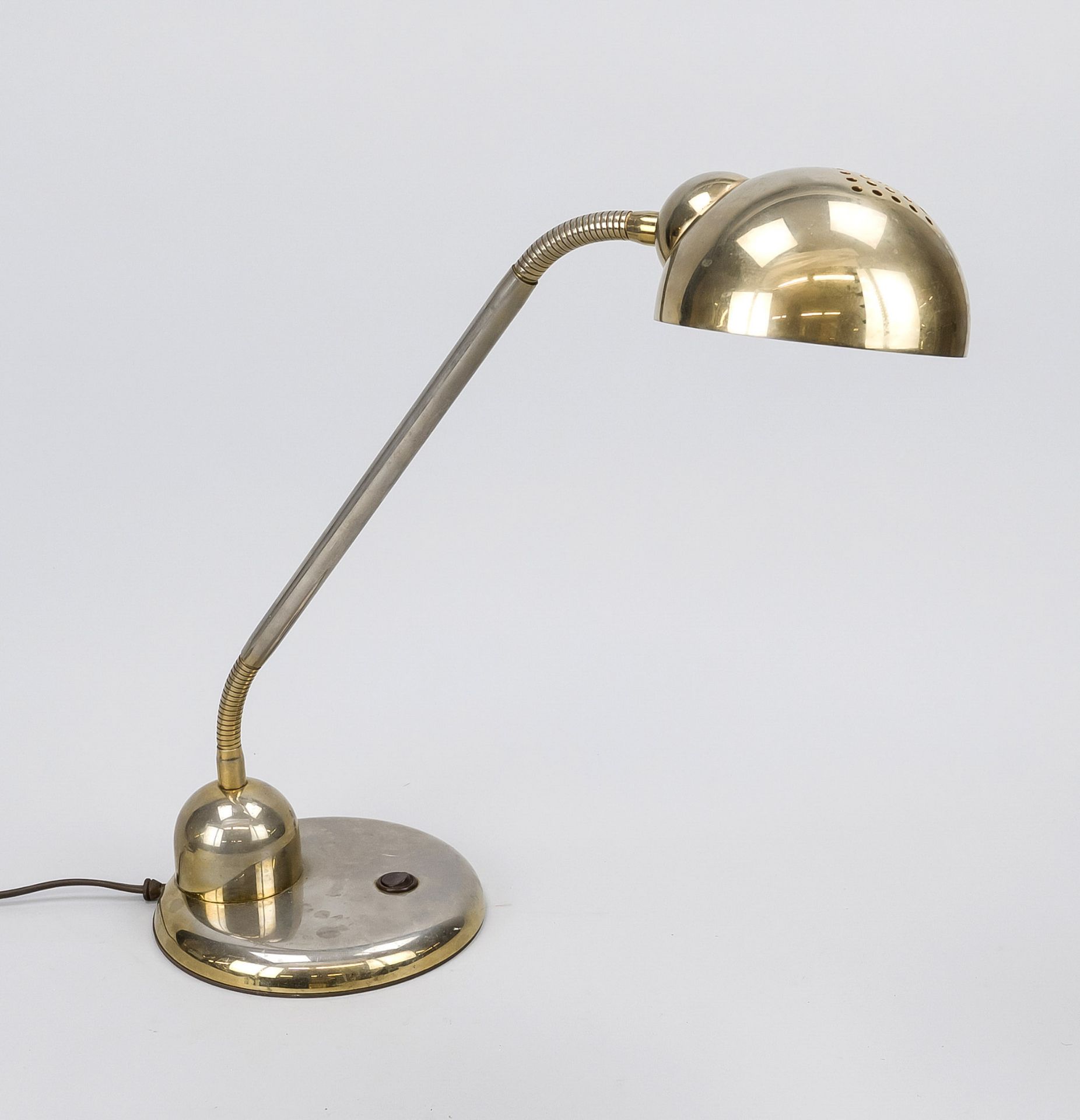 Design lamp Vrieland, Denmark 1970s, metal and plastic. Desk lamp with round base. Bulb socket