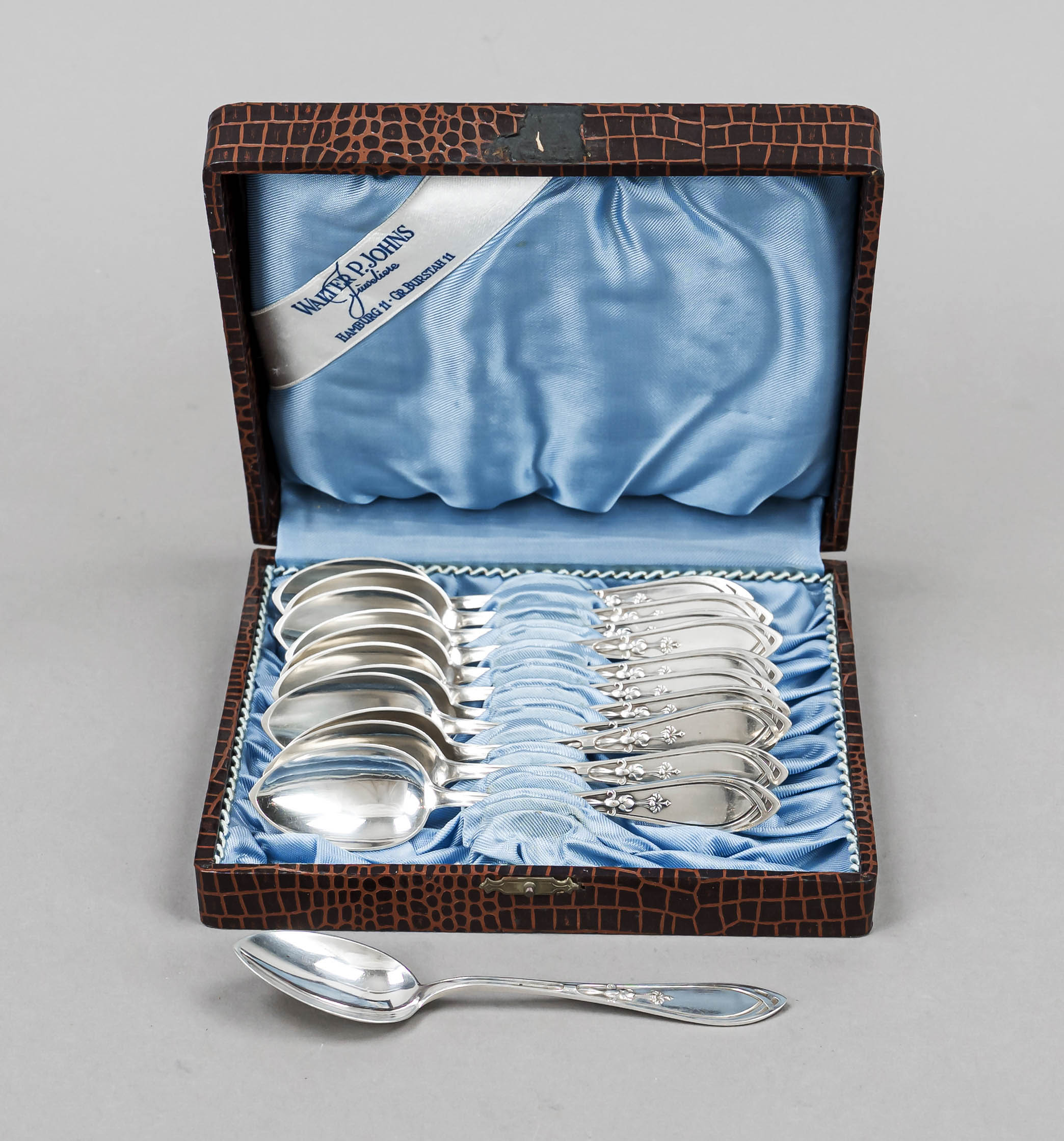 Twelve teaspoons, German, c. 1900, mark unmarked, silver 800/000, tapered handle with floral