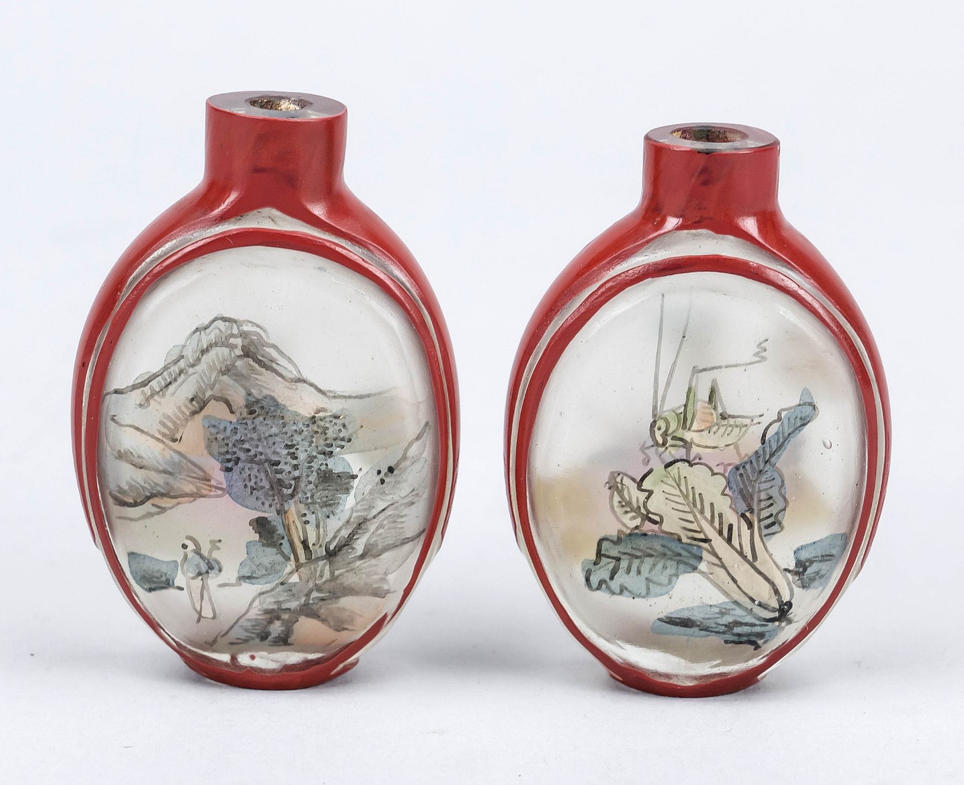 2 erotic snuffbottles, China Republic period. Reverse glass painting and red overlaid glass. Spoon - Image 2 of 2