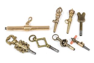 8 antike Taschenuhrschlüssel, v