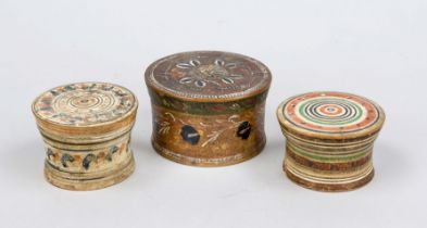 3 round wooden boxes, 19th century, finely turned with screw lid, polychrome painted with