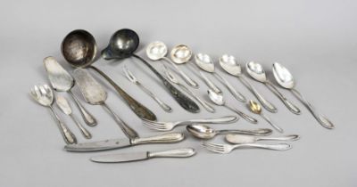 Large cutlery set for twelve persons, 122-piece German, 20th century, master's mark Bremer