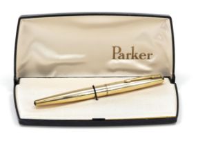 Parker converter fountain pen, 2nd half 20th century, gilded nib, gilded and black case, l. 13.8 cm,