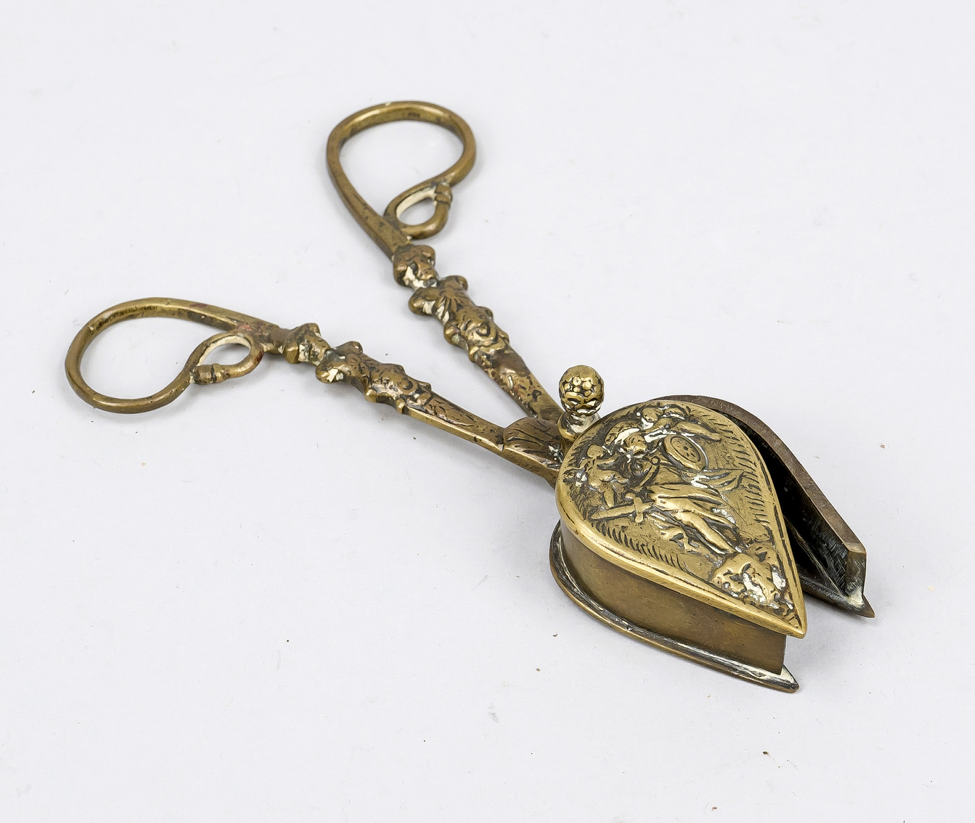 Baroque light plaster scissors, 17th century, brass, on wick plaster box relief of a goddess of