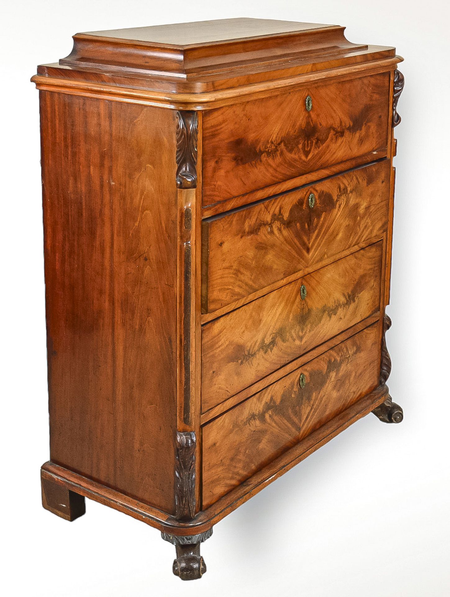North German high chest of drawers in Biedermeier style, mahogany veneer, key enclosed, signs of - Image 3 of 3