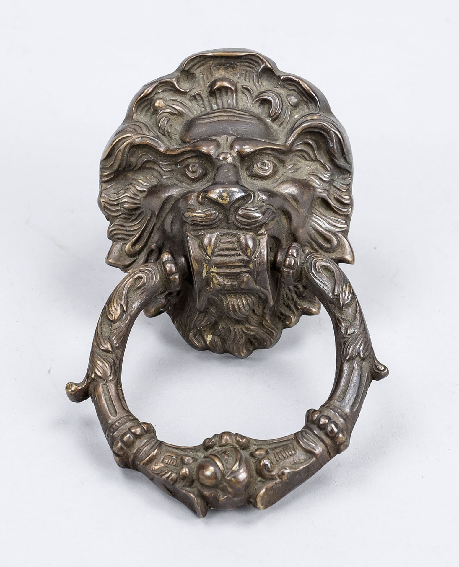 Wilhelminian-style door knocker, c. 1880, lion's head with ring, bronze, two long fixing screws on