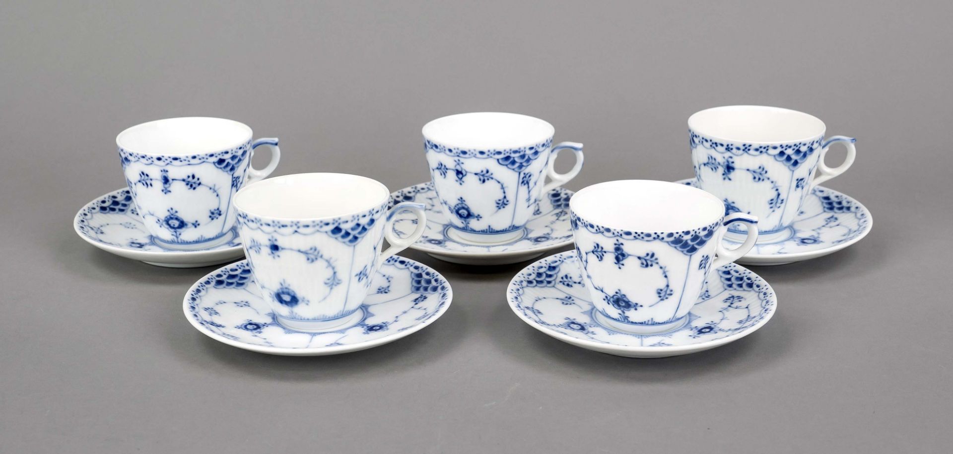 Five coffee cups with saucer, Royal Copenhagen, Denmark, 20th century, decoration Musselmalet half-