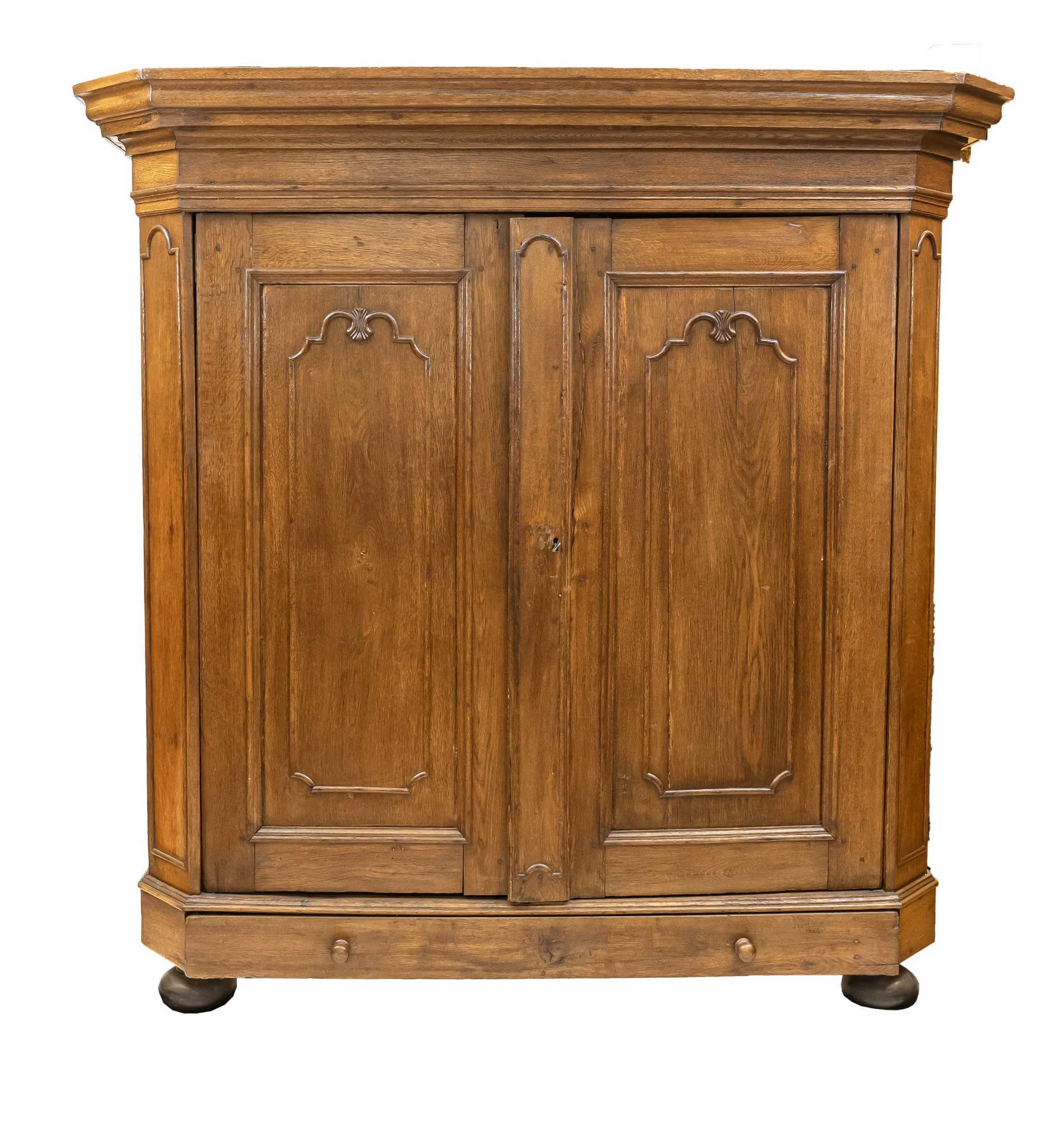 Baroque cabinet, around 1780, solid oak, county of Bad Bentheim, straight 2-door body with beveled