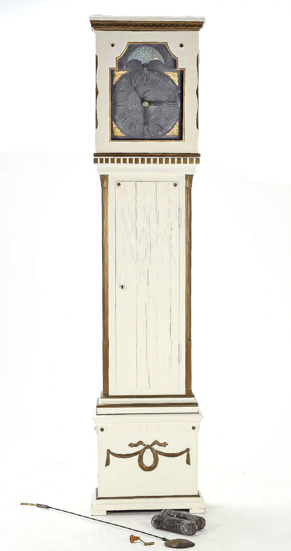 Rare longcase clock with moon phase and calendar. Louis XVI before or around 1800, painted white and