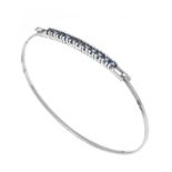 Sapphire bangle WG 585/000 with round faceted sapphires 2 mm, w. 3 mm, inside 57 x 48 mm, 4.8 g