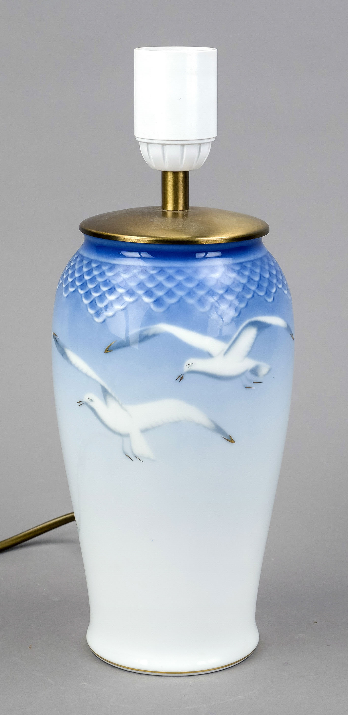 Rare table lamp, Bing & Grøndahl, Copenhagen. 1970s, matching the lots in front, seagull decor,