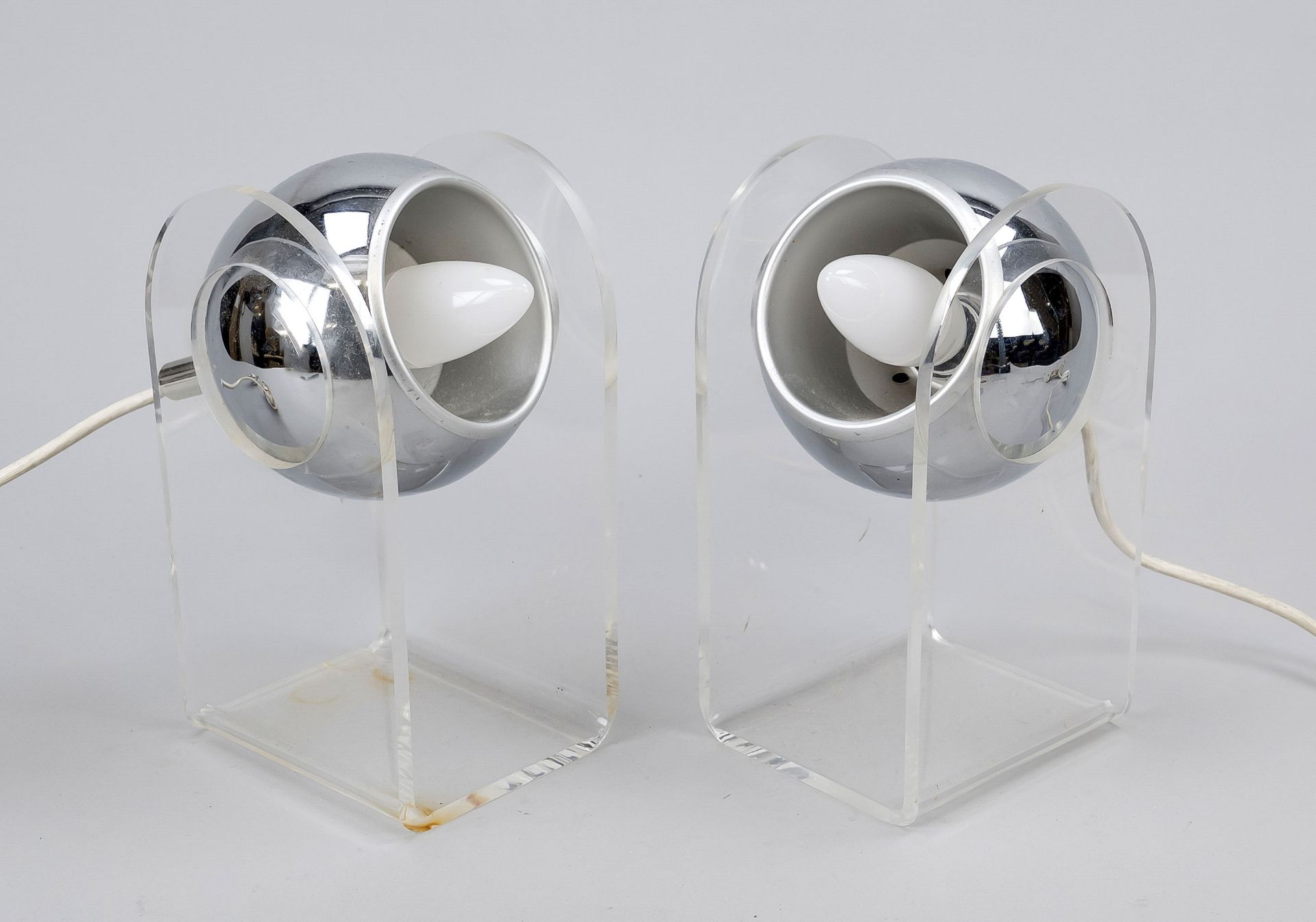 Pair of Space Age lamps, 1970s, similar to Insta Sensorette. Plexiglass body, each with a pivoting