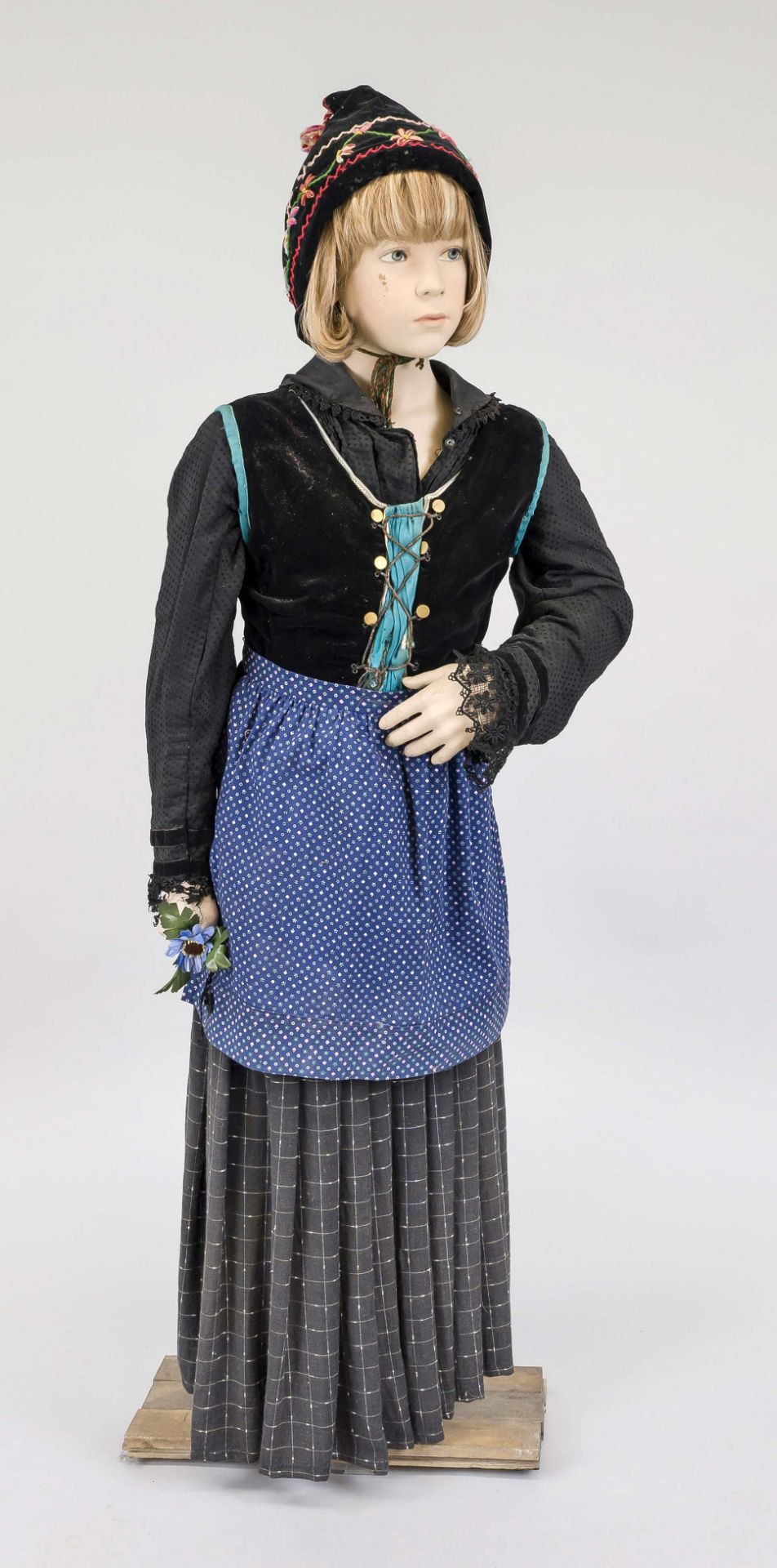 Child mannequin with traditional Thuringian costume, h. 130 cm