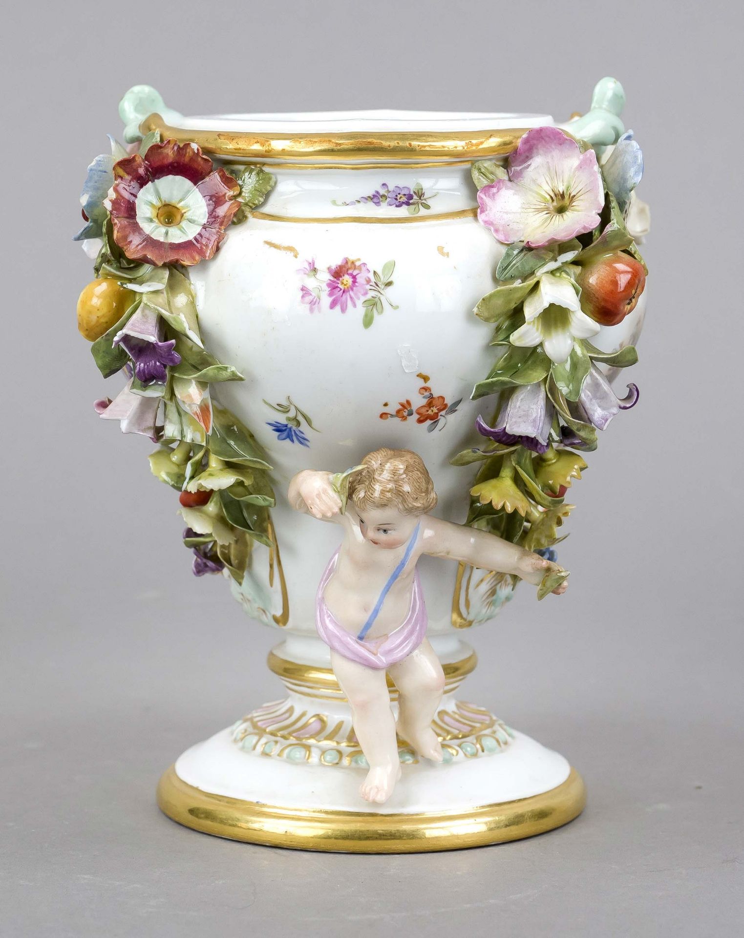 Small potpourri vase with cupids, Meissen, Knauff Schwerter, mark 1850-1924, 1st choice, designed by - Image 4 of 6