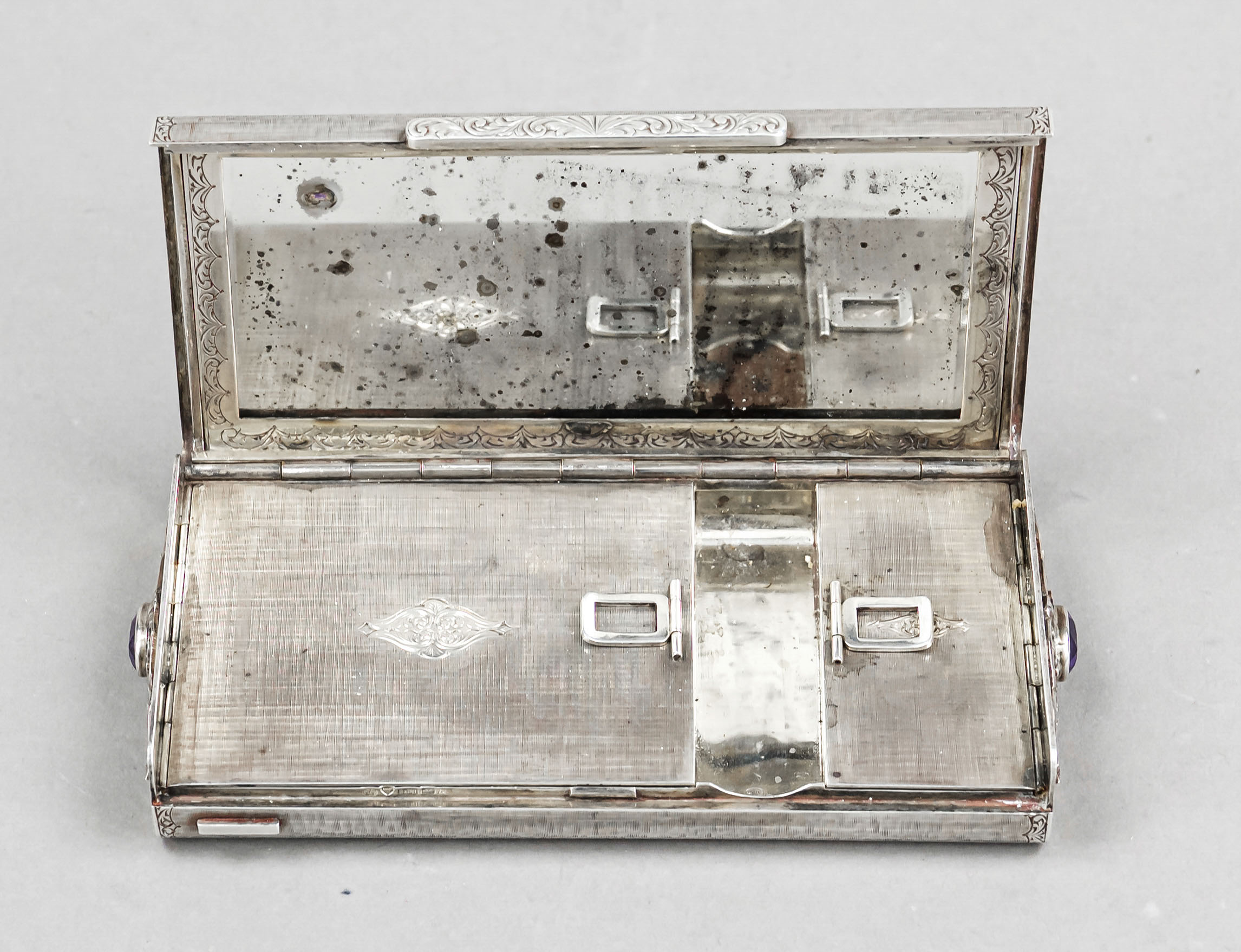 Rectangular make-up box, Finland, 1951, Helsinki city mark, master's mark RA, silver 813/000, smooth - Image 2 of 2