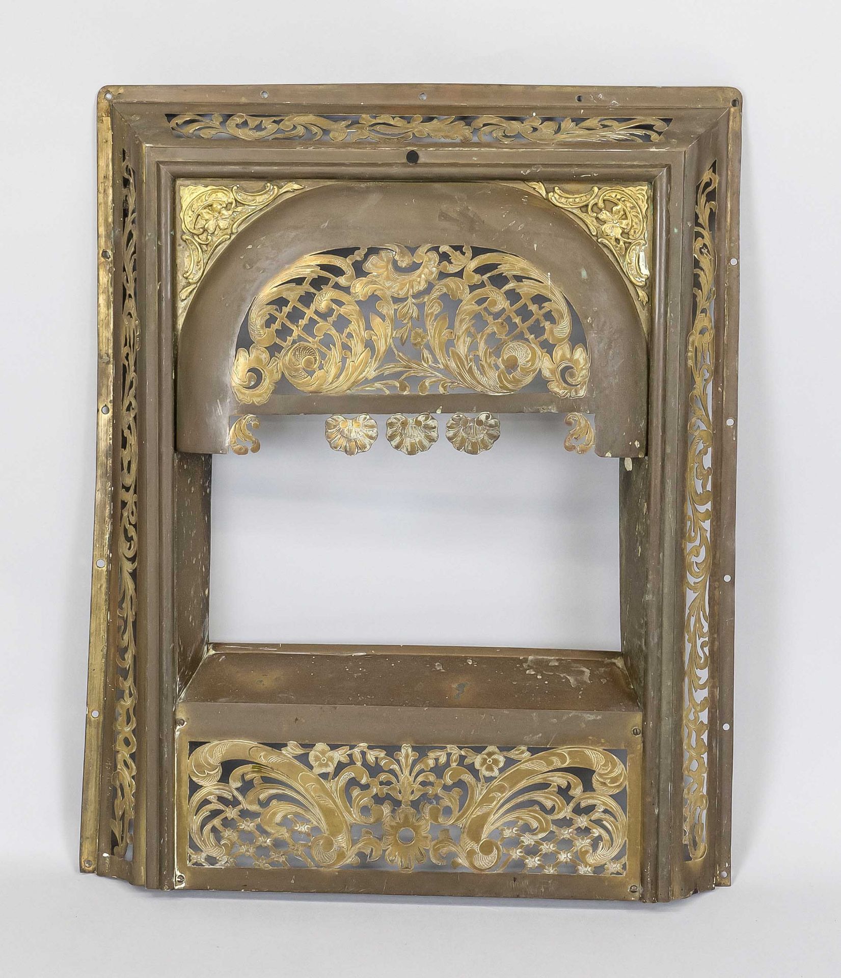 Fireplace screen, late 19th century, copper and brass. Open-worked with symmetrically arranged