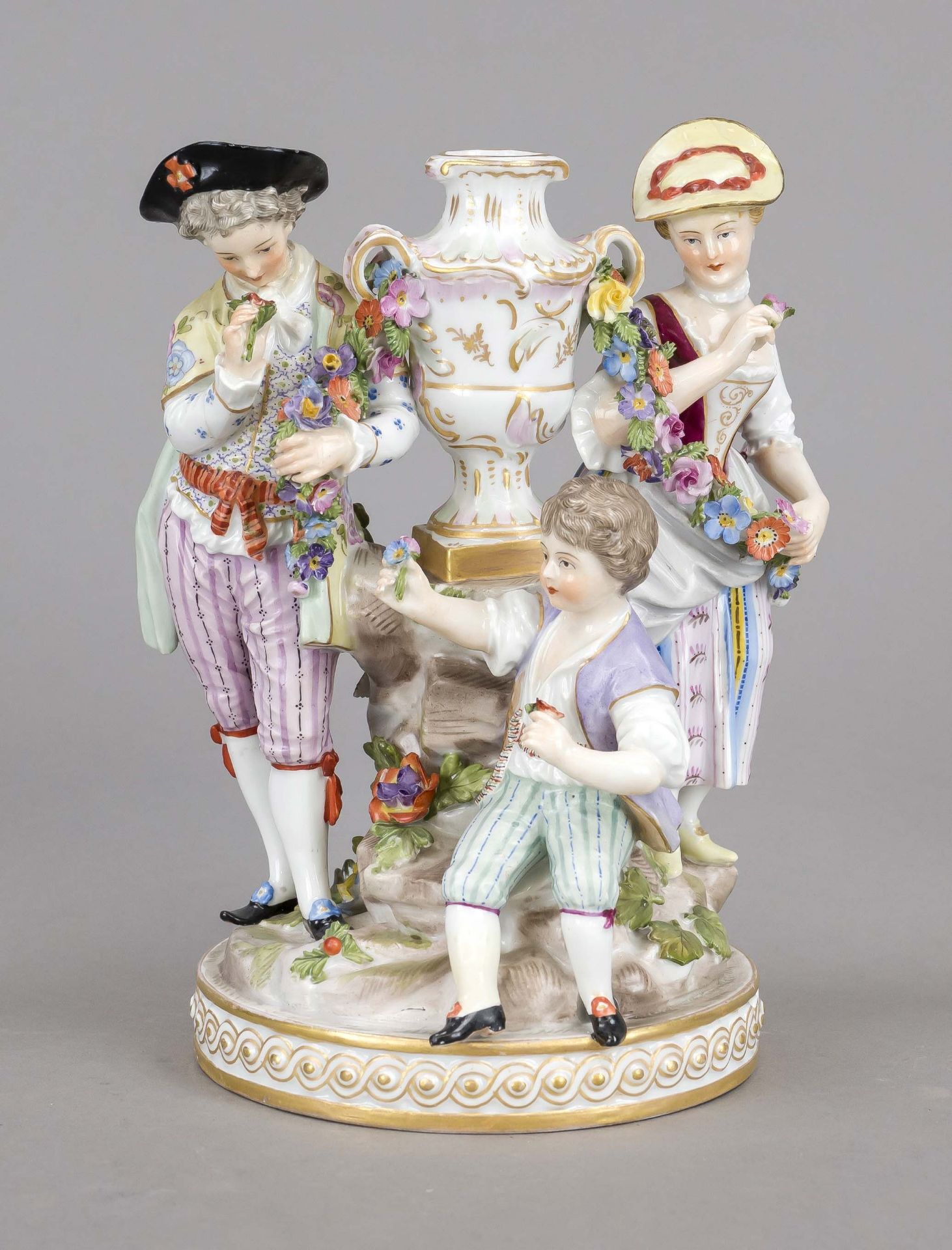 Gardener's family, Carl Thieme, Potschappel, c. 1900, urn vase standing on a terrain plinth with a