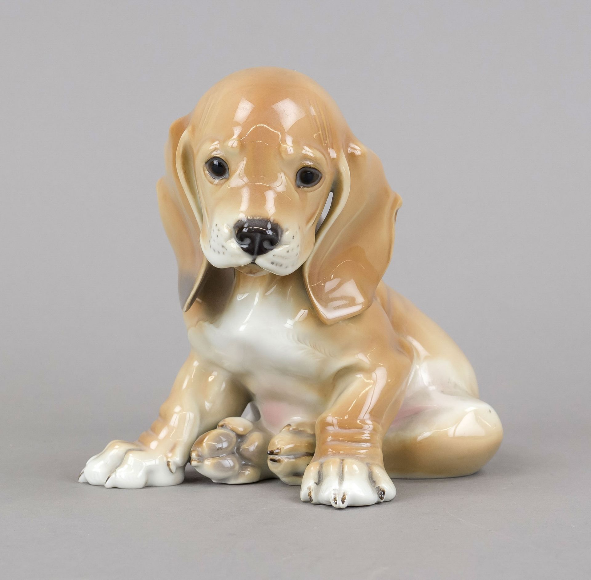 Sitting dachshund, Allach, Bavaria, stamped company mark with rune mark 1936-1945, embossed model