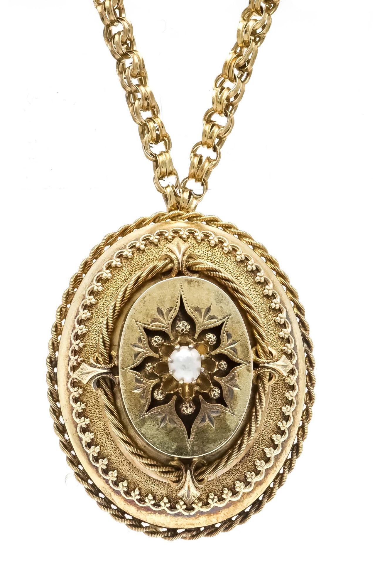 Medallion pendant and chain GG 333/000 unmarked, tested, circa 1900, glazed back, glass ring and