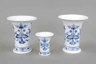 Three vases, Meissen, after 1950, trumpet shape, decor onion pattern in underglaze blue, vase, model