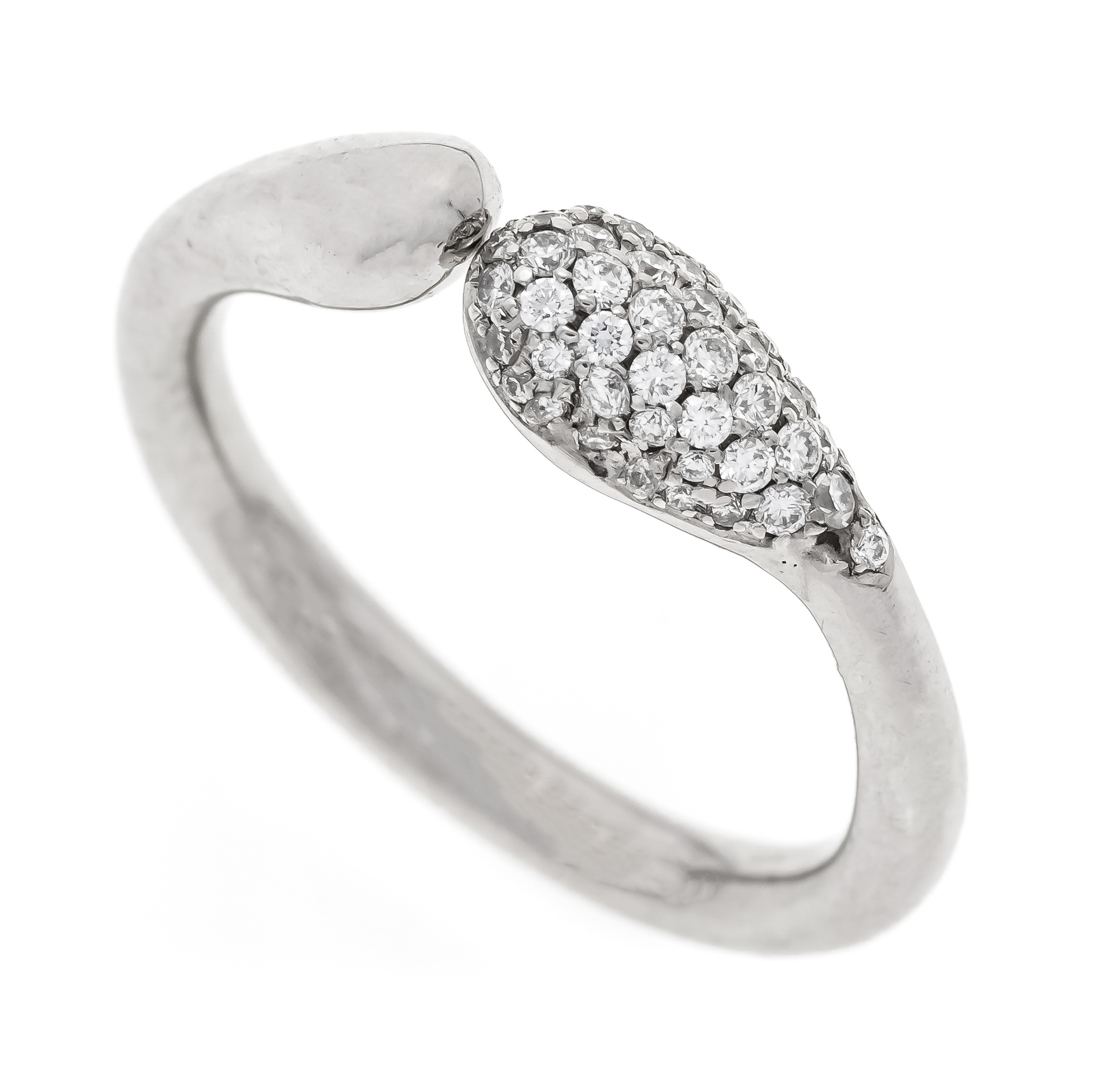 Open pavé brilliant-cut diamond ring WG 585/000 with 42 pavé-set diamonds, total 0.19 ct W/VS-SI, RG