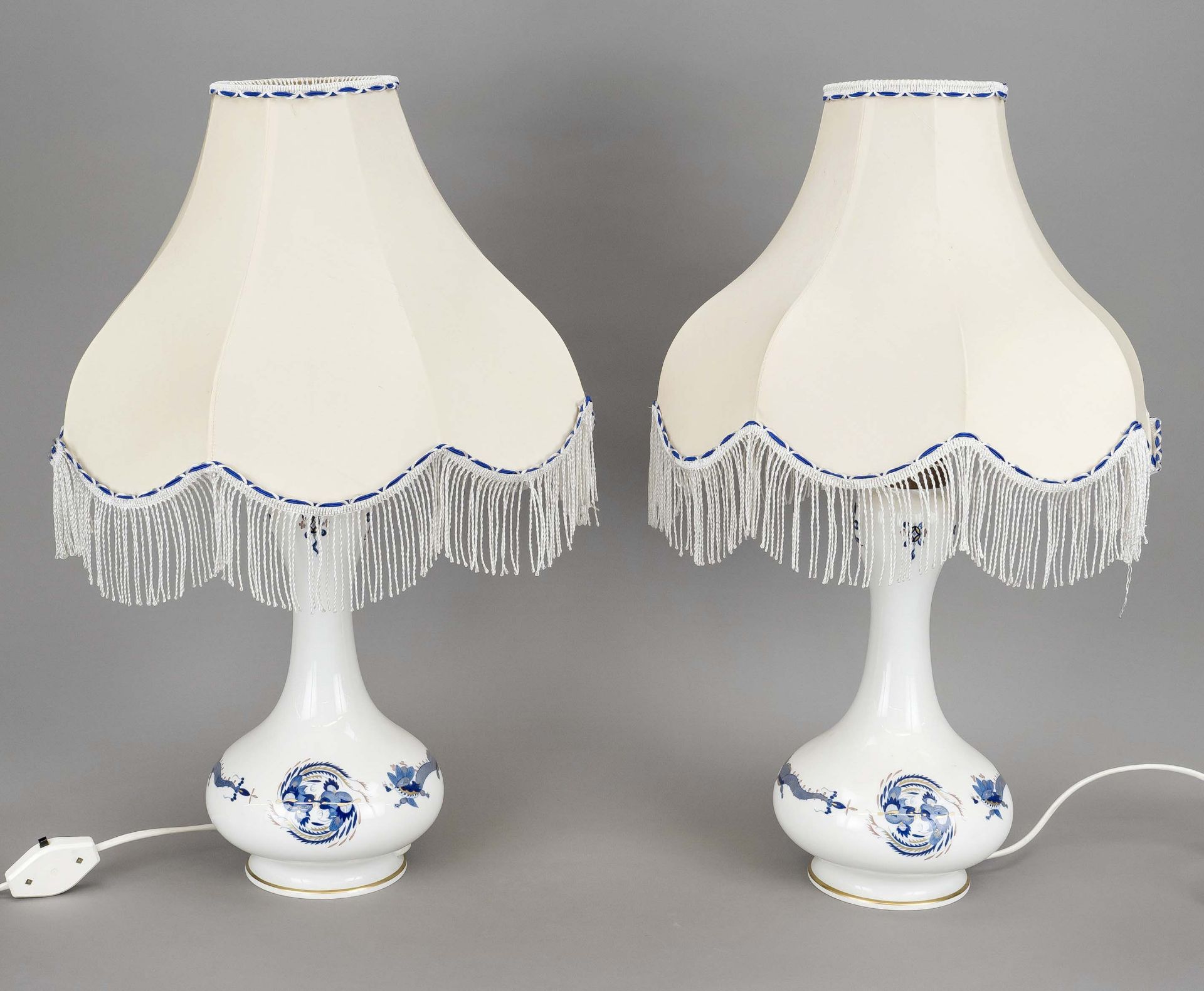 Pair of table lamps, Meissen, after 1950, 1st choice, model no. 50322, calabash-shaped body on round - Image 2 of 2