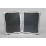 Pair of photo stand frames, 20th century, sterling silver 925/000, smooth form with accentuated