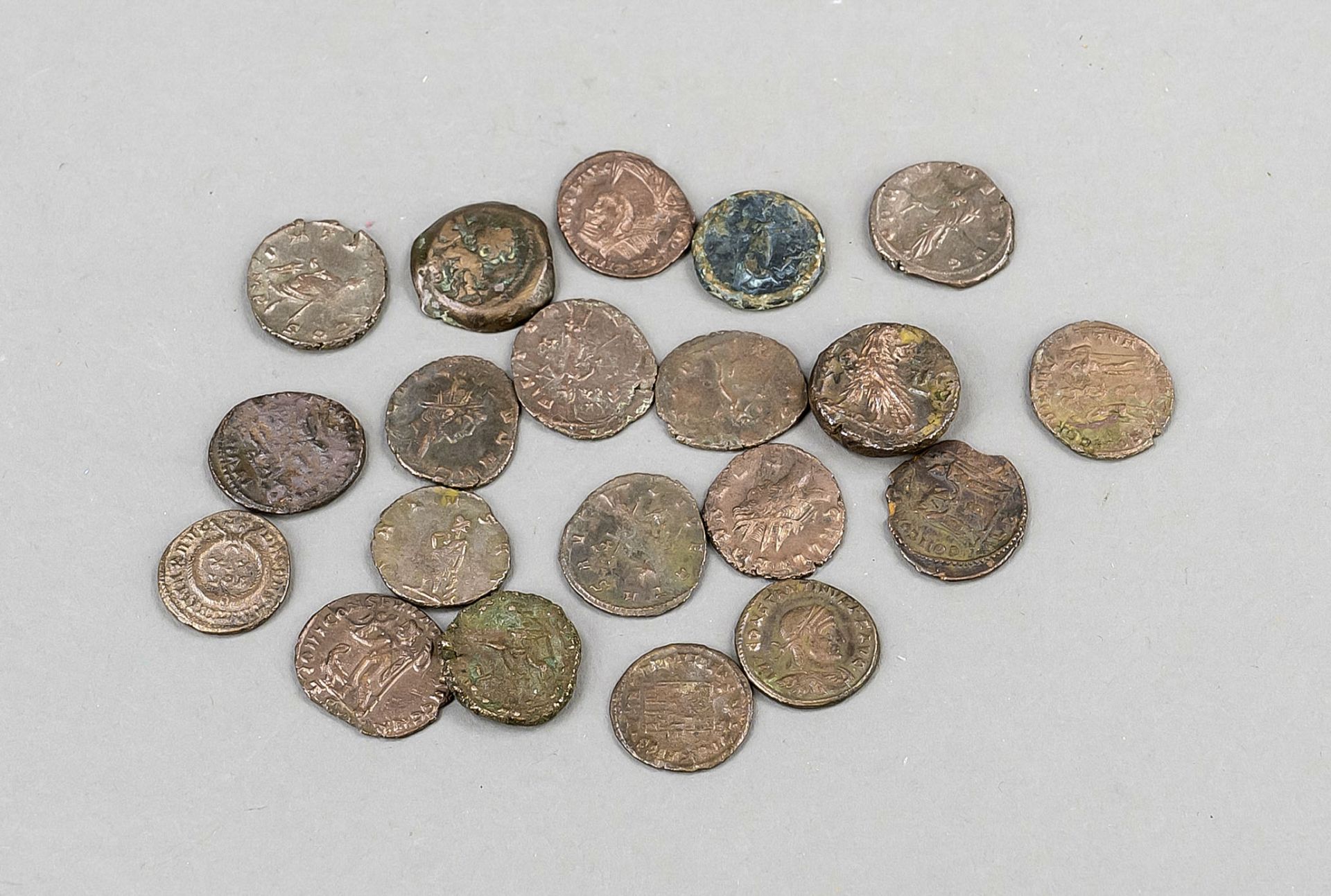 20 Coins, probably Ancient Rome and Greece, bronze and copper. Different conditions, mostly